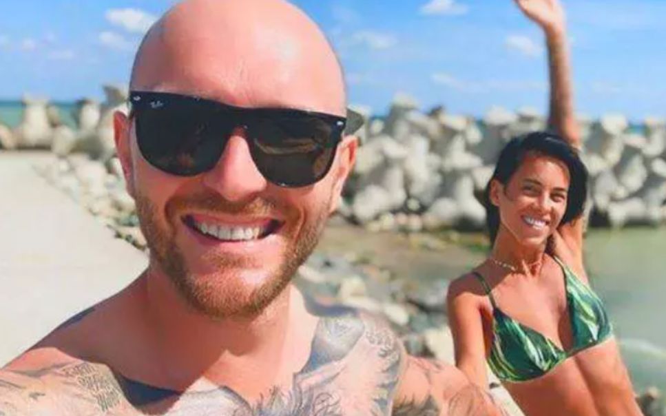 Cătălin Bordea nu fuge de întâlnirile cu Livia și cu Spike. La aproximativ un an de la divorț, comediantul se declară pregătit pentru a le ține piept